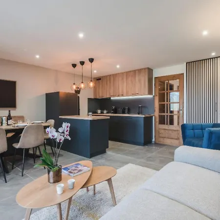 Apartman 7p Flat With Balcony & Parking *